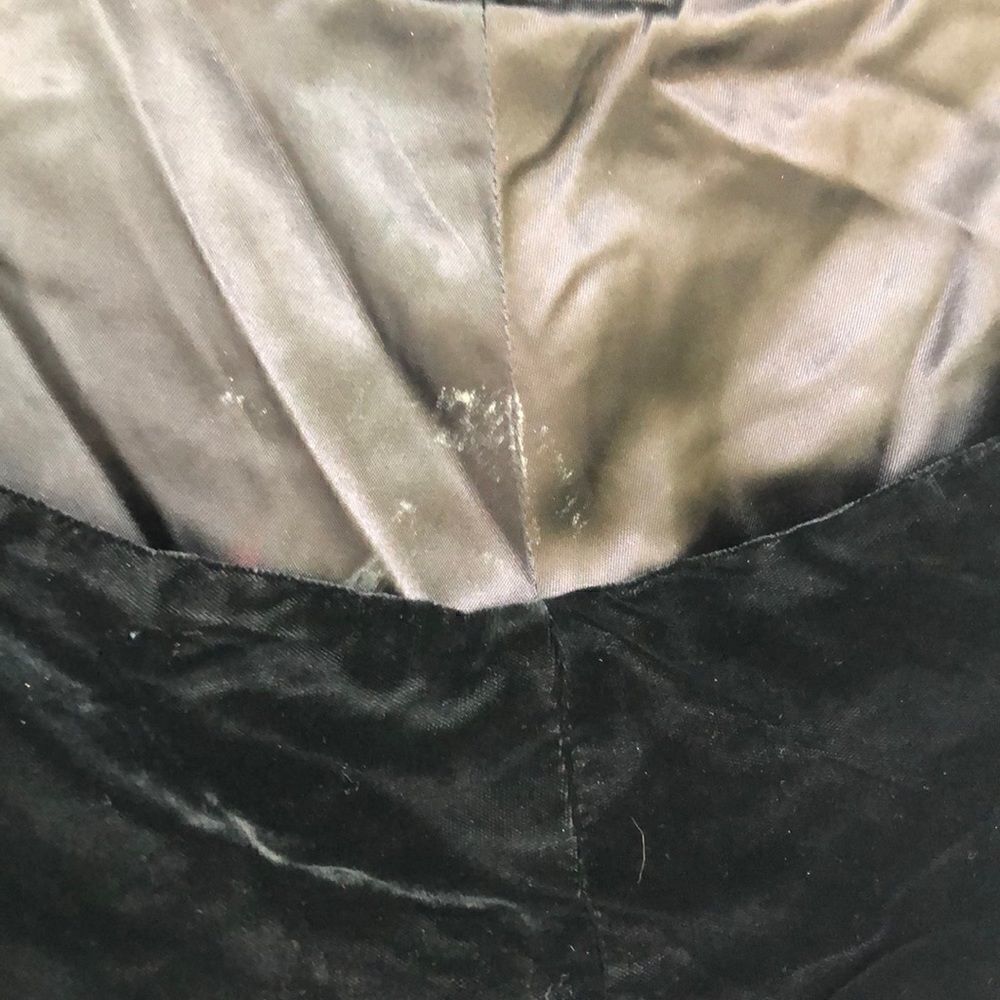 Insomnia Velvet Jacket   - Picture 4 of 4